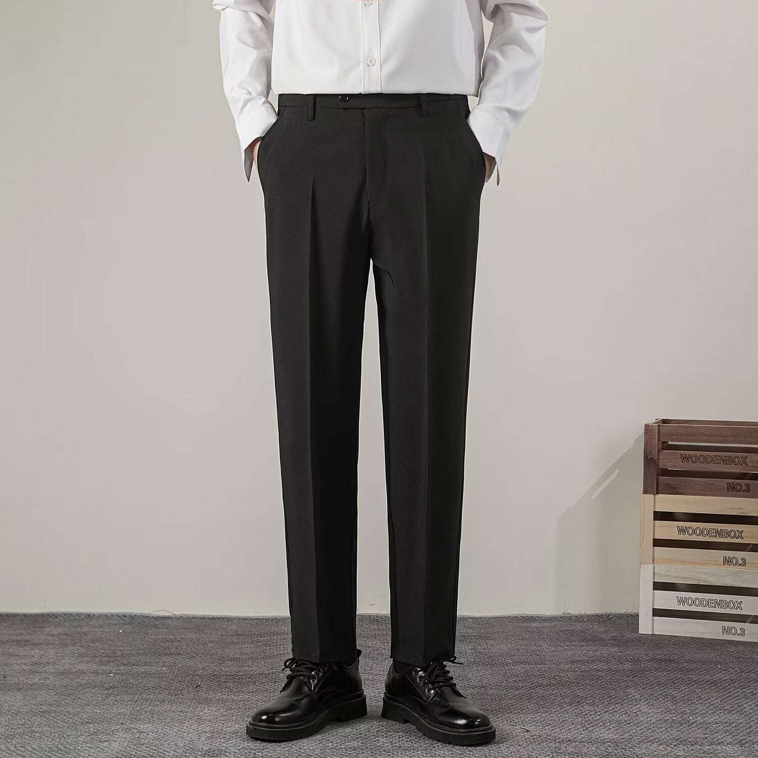 Pantaloni Classici con Chiusura Estesa